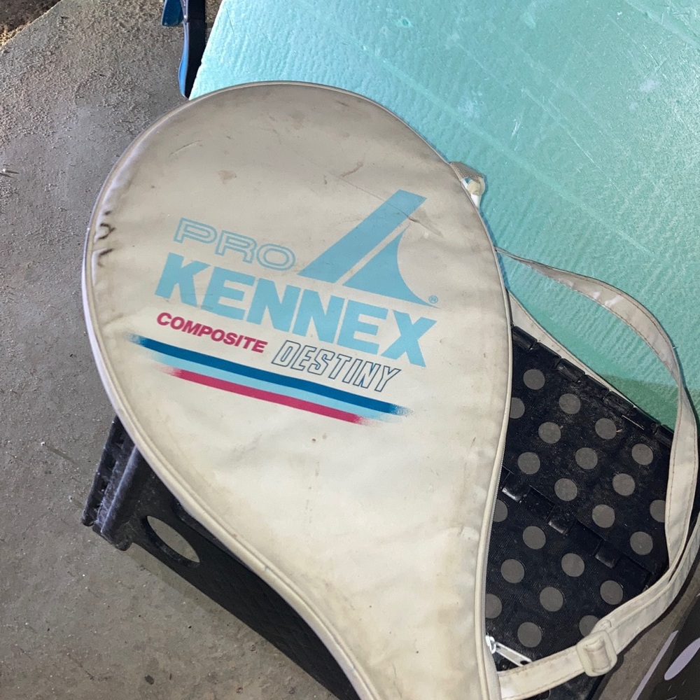 Pro Kennex Tennis Racket with Blue Grip - Picture 3 of 8